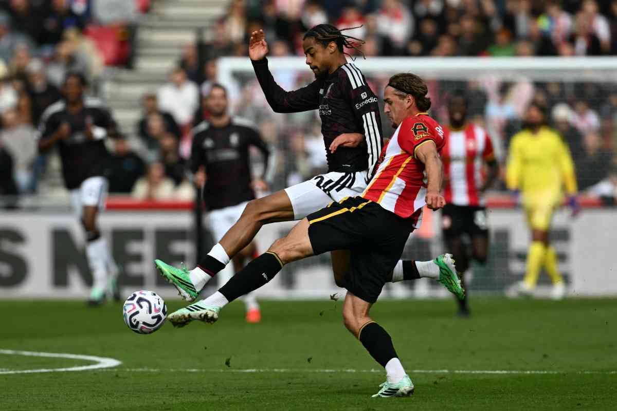 Haaland stars in Man City win as Liverpool beat Brentford