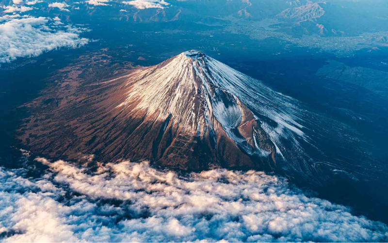Man slammed after abandoning seven-year-old son on 1,981-metre mountain to continue hike