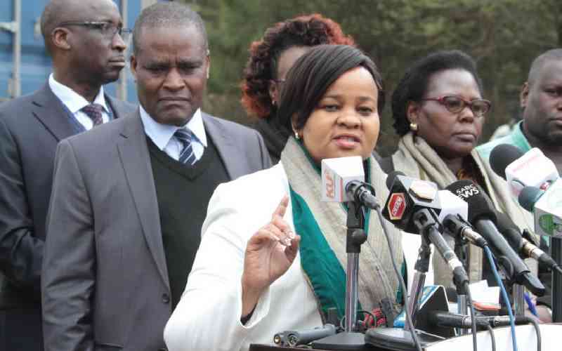 IEBC approves use of manual registers in parts of Kakamega, Makueni counties