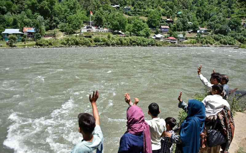 Just across the river, a world away for families split by Kashmir unrest