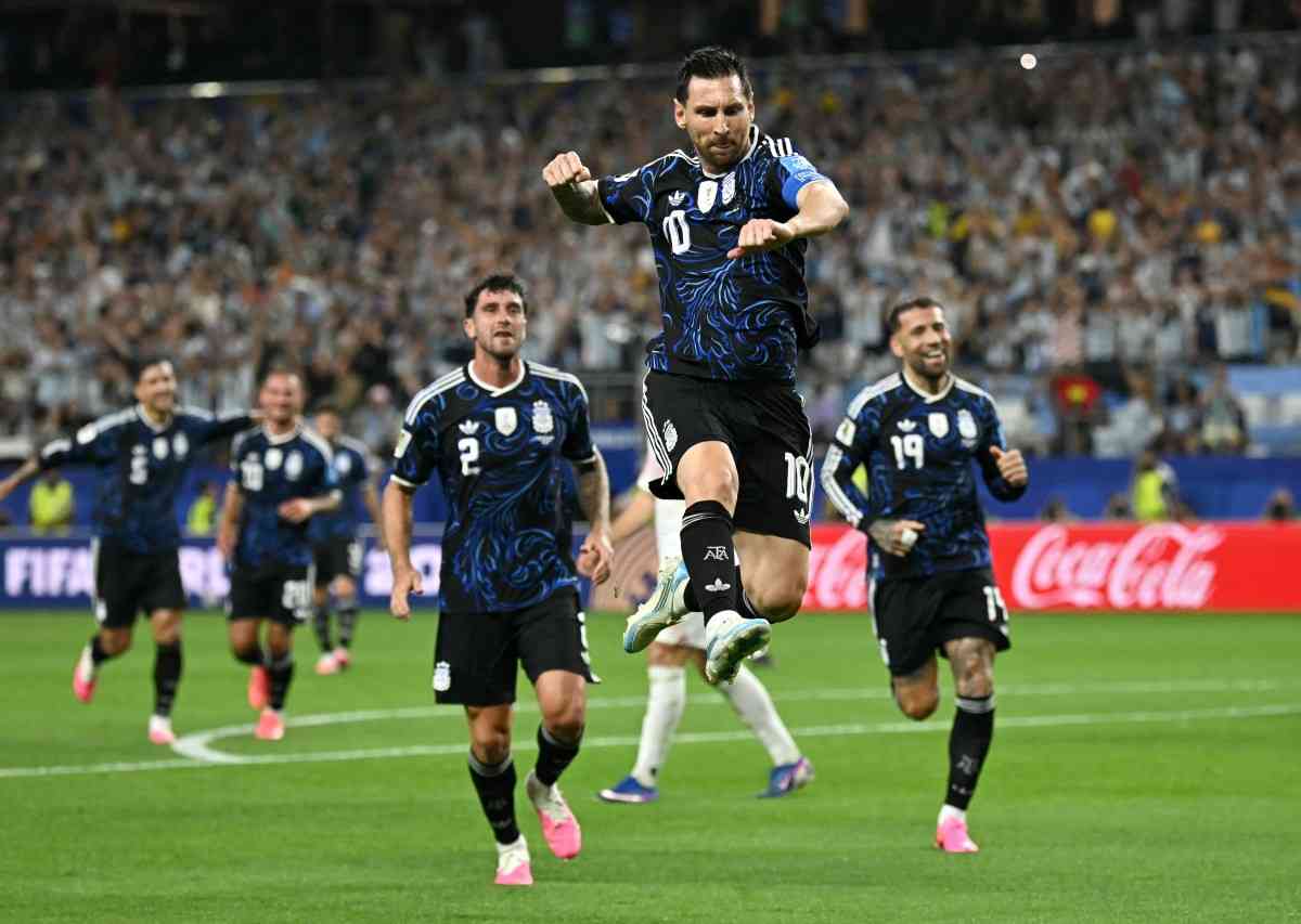 Messi scores again as Argentina head into World Cup last 32 on a high