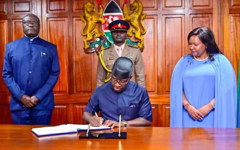 President Maada Bio arrives for Africa Forward Summit