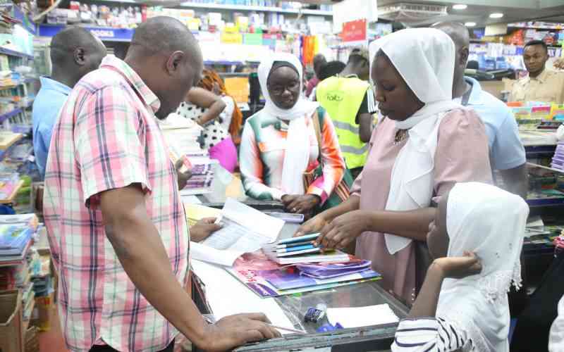 Mad rush for back to school amid financial crunch