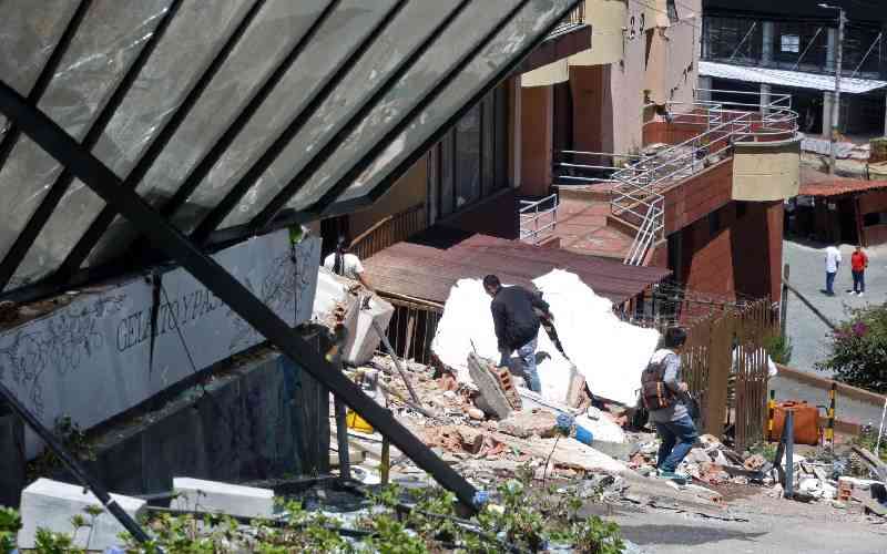 Colombia declares state of emergency after quake kills 111