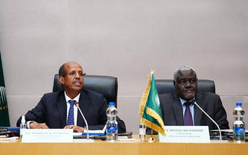 Mahmoud Youssouf officially takes over as AUC chairperson