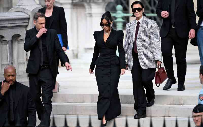 'I thought I was going to die,' Kardashian tells Paris robbery trial