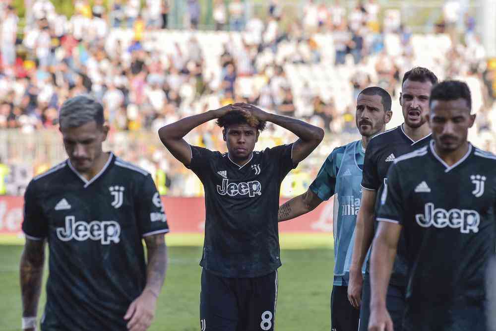 Juventus' shock loss at Monza raises doubts over Allegri