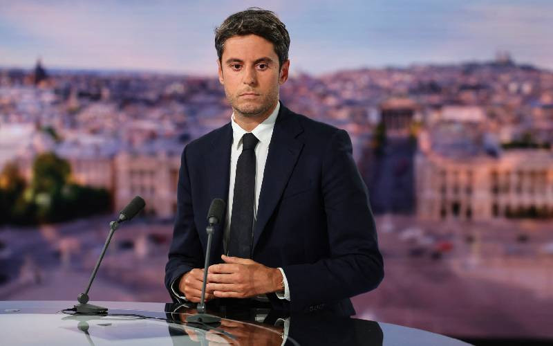 France PM in in final effort to salvage cabinet