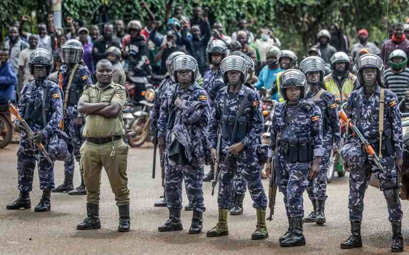 Ugandan opposition denounces 'military state' ahead of election