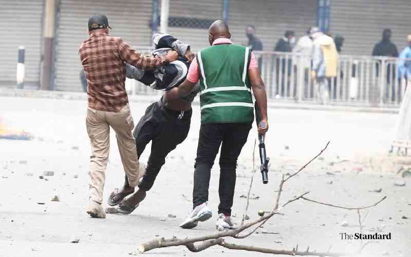 When the State hires thugs to fight its citizens, it loses war on criminals