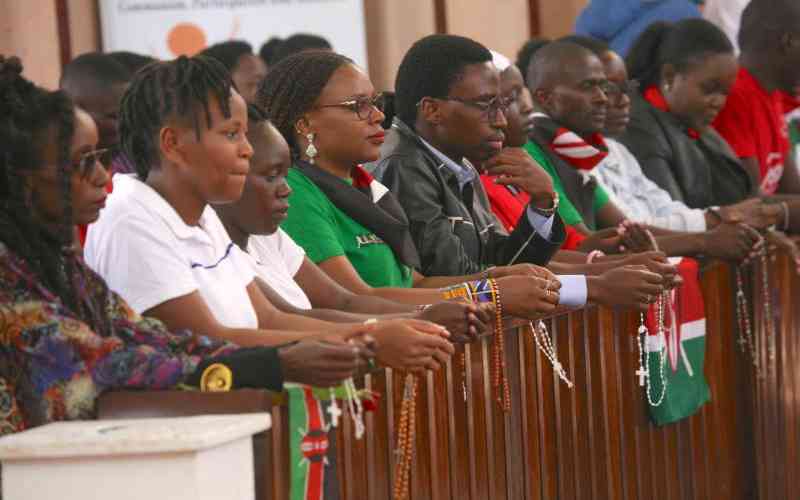 Churches hold memorial services to honour youths killed in protests