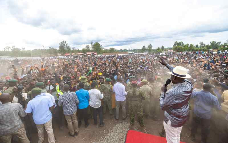 President Ruto hit with flying shoes in Migori