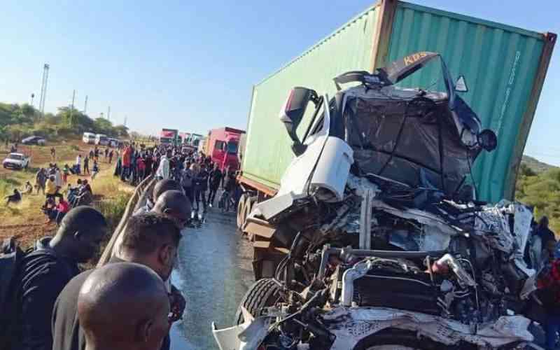 One dead as trailers collide, causing heavy traffic on Nairobi-Mombasa highway