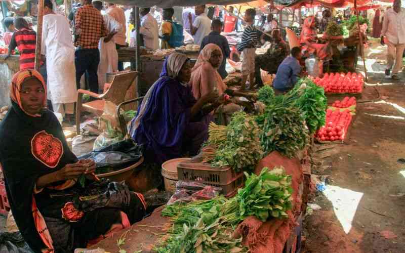 Army, paramilitaries clash near Sudan capital