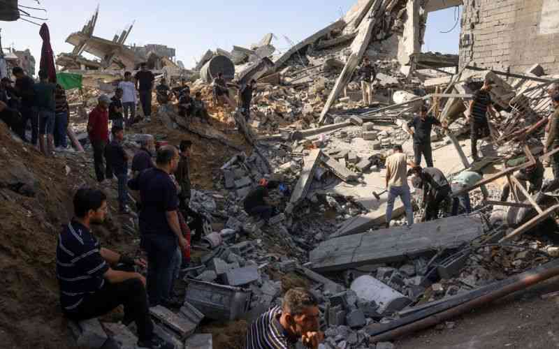 Rescuers say 100 dead as Israel launches fresh Gaza offensive