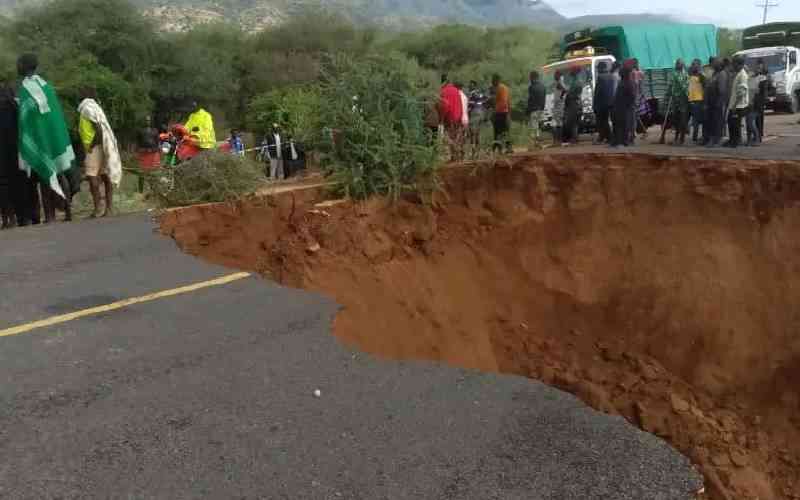Kapenguria-Lodwar highway cut off by floods