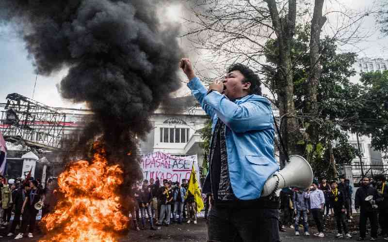 Indonesia leader in damage control, installs loyalists after protests