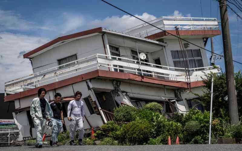 Japan quake toll hits 34 as survivors struggle in heat