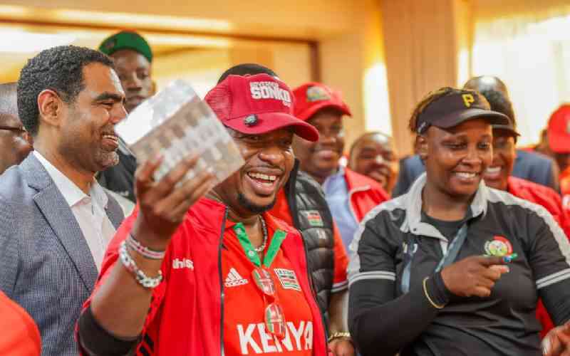 Sonko gifts Harambee Starlets Sh1 million after qualifying for World Cup