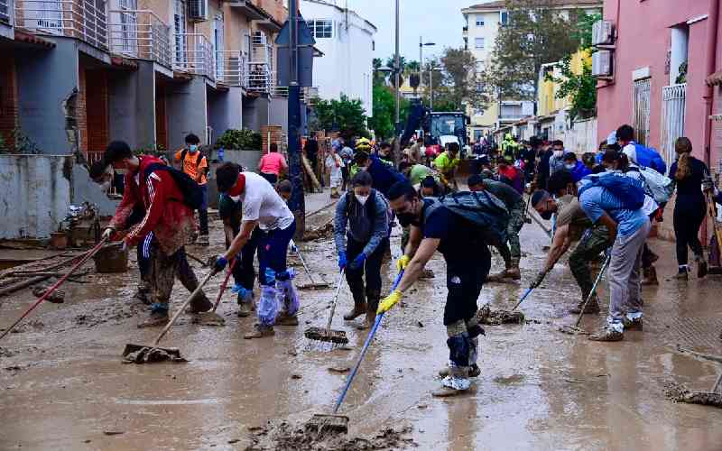 Spain dreads more flood deaths on day six of rescue