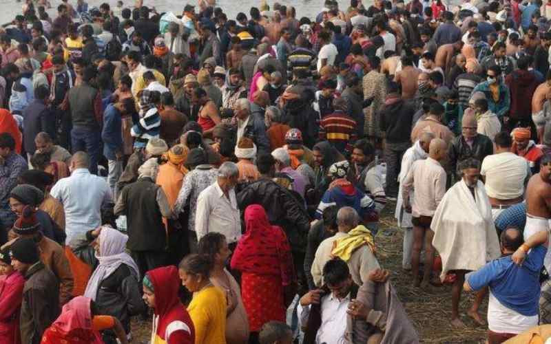 At least 27 crushed to death in India religious gathering: govt
