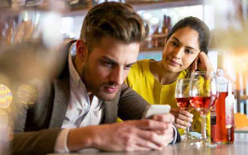 Phone snubbing in marriages linked to lower satisfaction, research shows