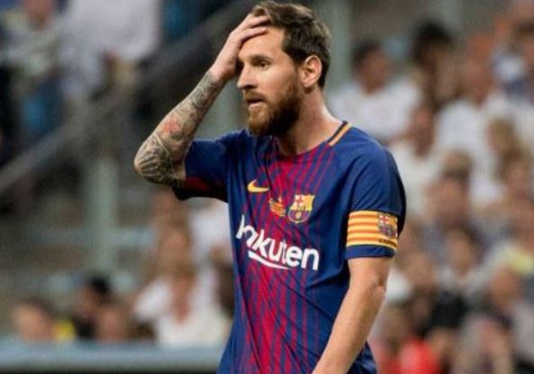 6 Barcelona directors resign, worsening club's chaos