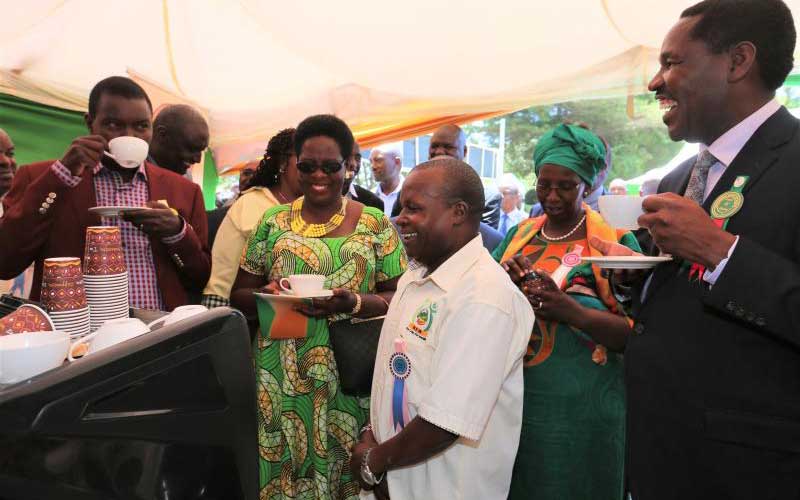 Agricultural reforms on course, Uhuru tells farmers
