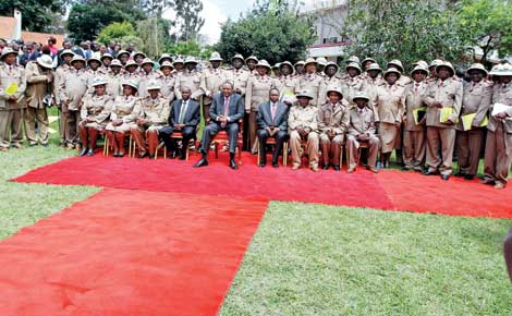Uhuru gives more powers to county commissioners