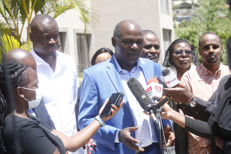 IEBC signs deal to work with media, ensure credibility in polls