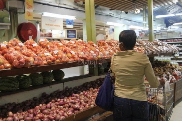 July inflation climbs to 3-month high as tomato and cabbages take direct hit