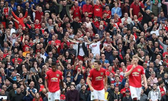 Man Utd supporters demand change in ownership structure after Super League turmoil : The standard Sports