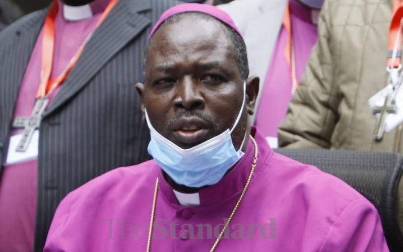 Ole Sapit bans political utterances in pulpit.