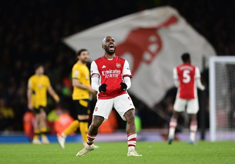 Lacazette seals comeback win for Arsenal against Wolves 