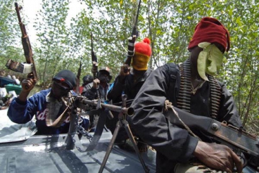 Nigerian militants warn of 'zero' oil output in new attacks