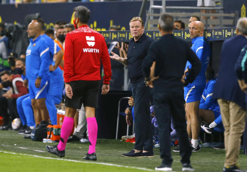 Problems mount for Koeman after Barcelona's away draw with Cadiz