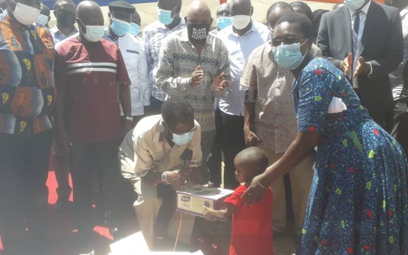 Nyong'o donates foodstuffs in Raila's honour.