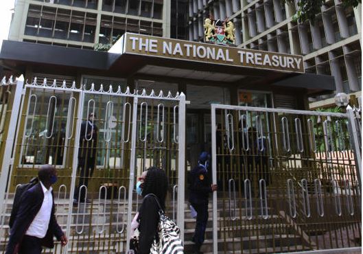 State crowds out households and firms from credit market