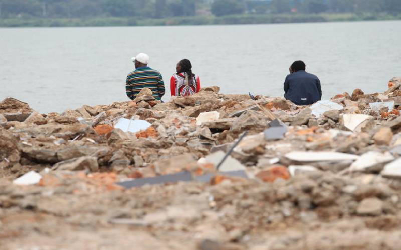  Kisumu county begins building new stalls for evicted traders