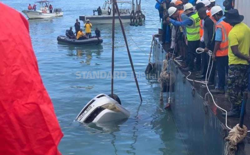 Car that plunged into Indian Ocean 13 days ago retrieved