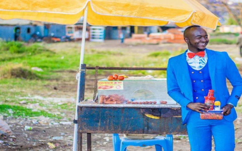 Corporate hustler who sells smokies in a suit, earns over Sh3,000 daily