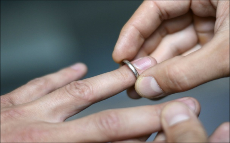 Court tells cheating husband he must stay married