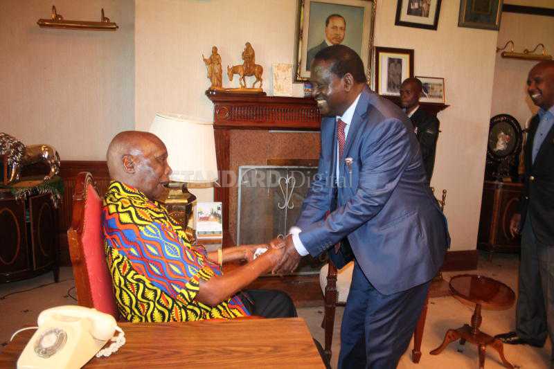 Raila’s dalliance with Moi, Mt Kenya stirs up Nyanza