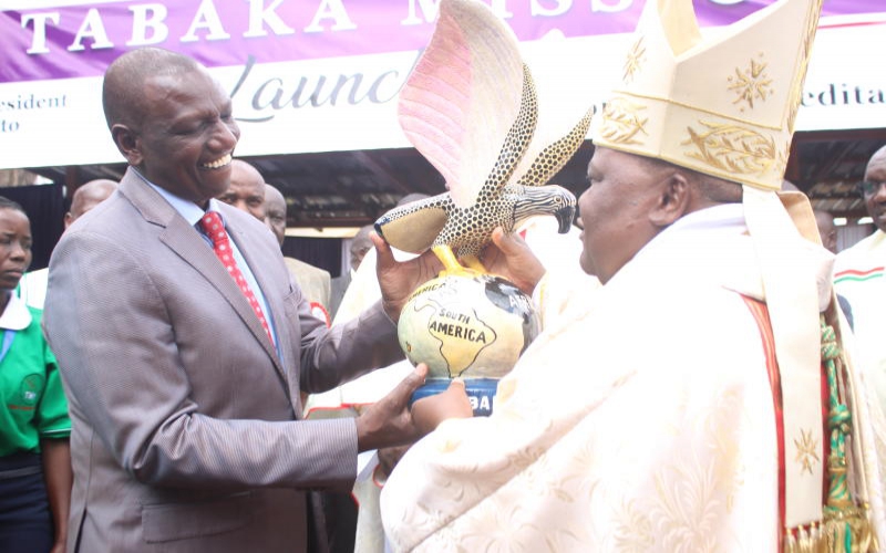Ruto visits Kisii, tells of plans to kill Jubilee