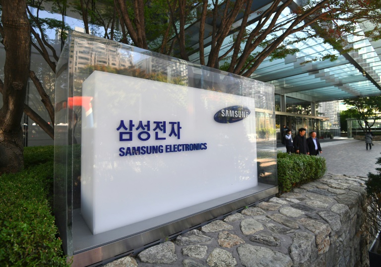 Samsung to compensate employees with cancer from factory  