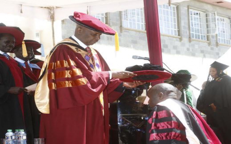 Shun graft and put country first, Gideon urges graduates