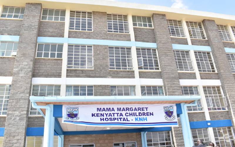 Uhuru launches children hospital in Kariobangi
