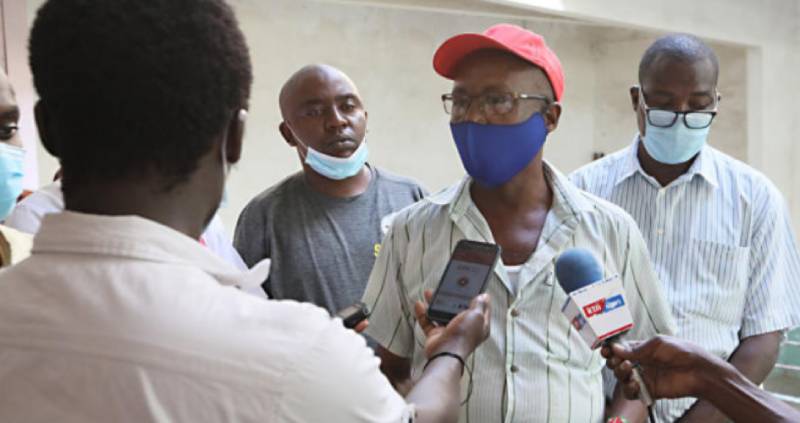 Bar owners protest 2020 license fees