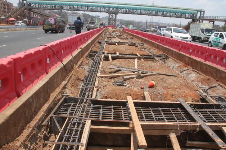 BRT system begins to take shape on superhighway