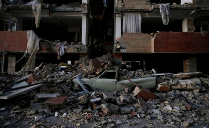 Earthquake devastates Iraq, Iran killing at least 330 people